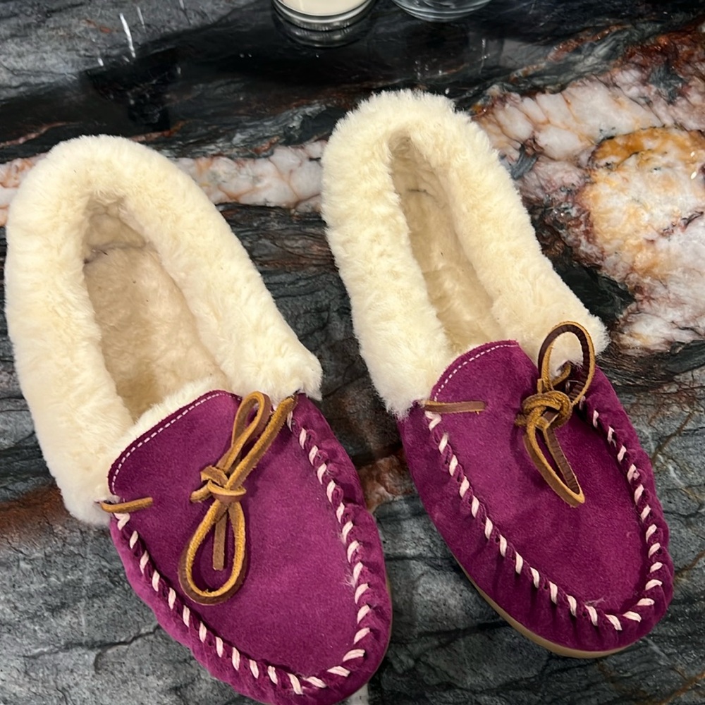 Moccasin slippers Wicked Good LLBean Fushia